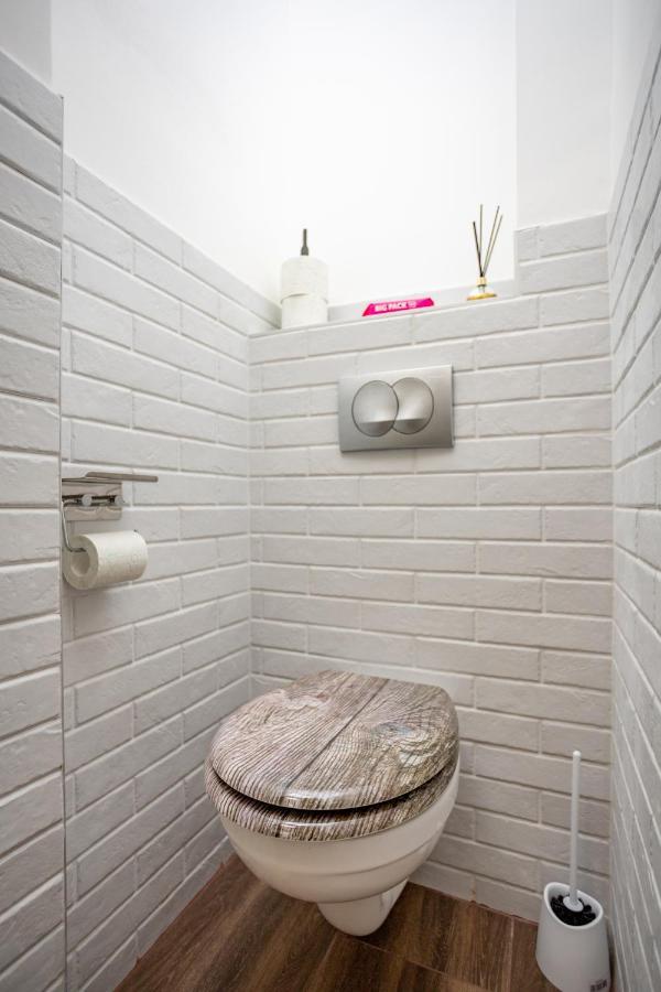 Golden Hour Apartment ブダペスト エクステリア 写真